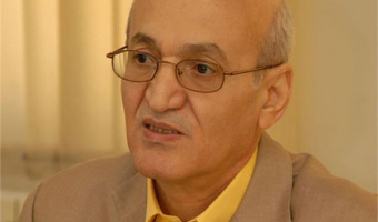 تقدیر از دکتر علی ثقفی عضو هیأت علمی دانشگاه به عنوان استاد سرآمد آموزشی سال ۹۶