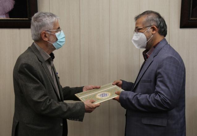 جناب آقای دکتر میر علی سید نقوی به عنوان رئیس دانشکده مدیریت و حسابداری منصوب شد